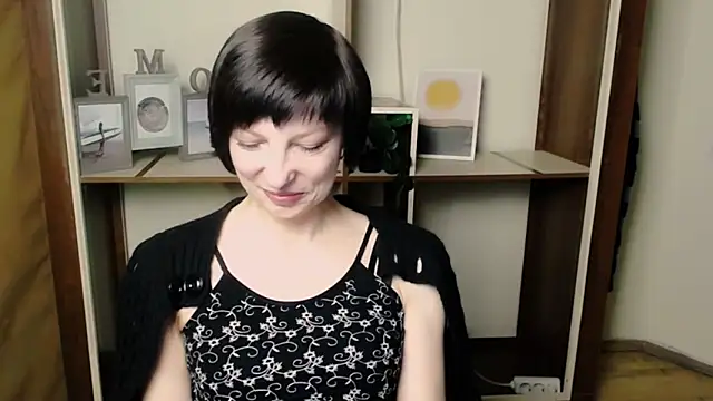  AngeliaFlow  online show from March 11, 2026, 8:19 am