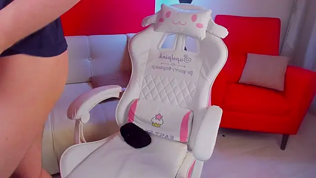 AdrianoAubert online show from October 9, 2025, 10:05 am