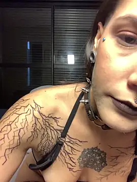 nickelfie online show from May 17, 2026, 3:12 pm