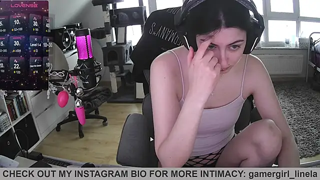 Snapshot of Gamergirl-Linela chatting on May 15, 2026, 2:48 pm Gamergirl-Linela online show from May 15, 2026, 2:48 pm
