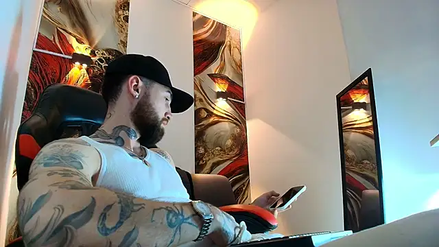 Snapshot of Luke_davis01 chatting on May 9, 2026, 1:03 pm Luke davis01 online show from May 9, 2026, 1:03 pm