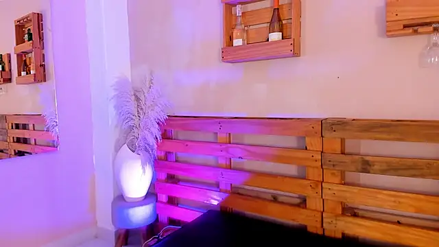 Morgan Wright online show from September 19, 2025, 8:02 pm