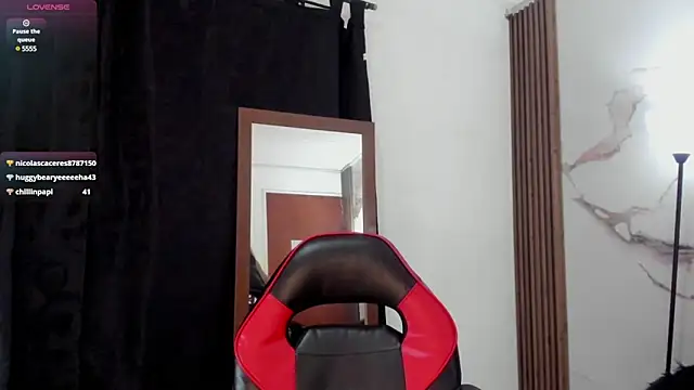 Sophia Brunett online show from March 14, 2025, 6:32 am