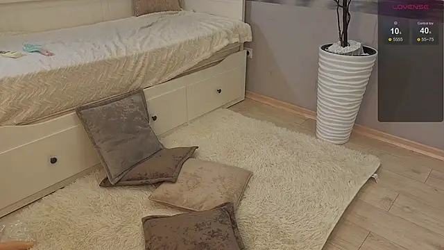 Snapshot of Nicole_Hampton chatting on March 10, 2025, 12:50 am Nicole Hampton online show from March 10, 2025, 12:50 am