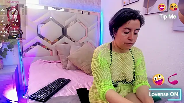 Saori Sann  online show from March 3, 2025, 12:28 pm