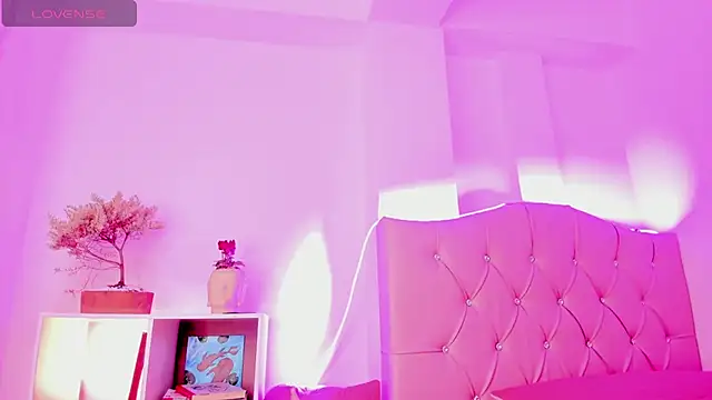 Snapshot of VictoriaBlackfire chatting on October 9, 2025, 4:57 am VictoriaBlackfire online show from October 9, 2025, 4:57 am