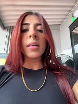 Snapshot of Mirandaa_Rogers chatting on May 31, 2026, 2:34 pm Mirandaa Rogers online show from May 31, 2026, 2:34 pm