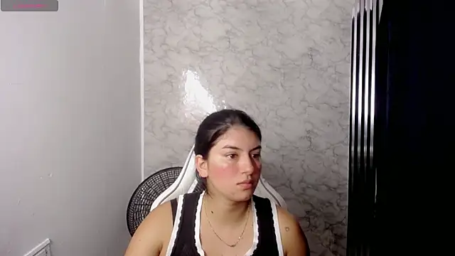 Snapshot of hello_kityy25 chatting on January 7, 2026, 11:10 pm hello kityy25 online show from January 7, 2026, 11:10 pm