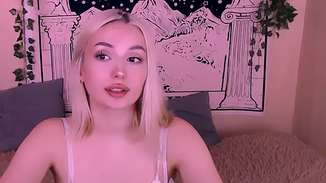 beauty blonde online show from March 10, 2025, 5:43 am