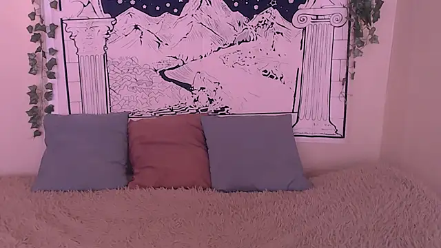 beauty blonde online show from March 19, 2025, 5:30 am