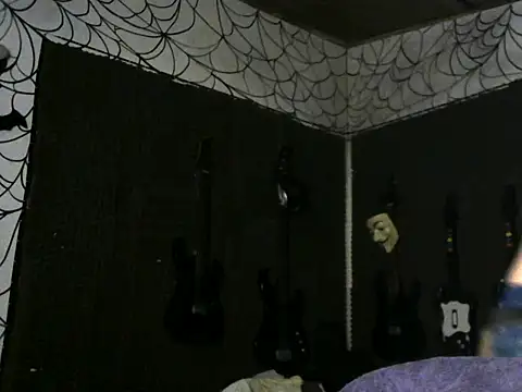 vampireathome online show from March 10, 2026, 7:12 am