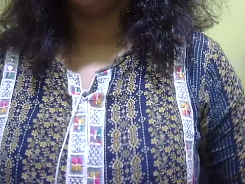 Your cutiepie  online show from February 19, 2026, 4:59 pm