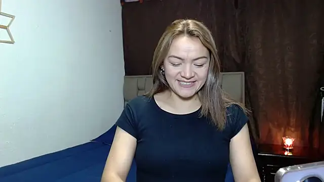 PenelopeMist online show from January 7, 2026, 1:21 am