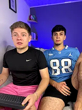 Angel Montiell online show from October 4, 2025, 2:13 am