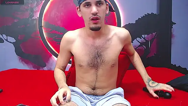 Dirty Kingg online show from November 28, 2025, 8:09 pm