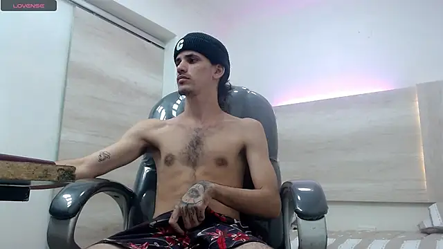 Dirty Kingg online show from March 22, 2025, 8:15 pm