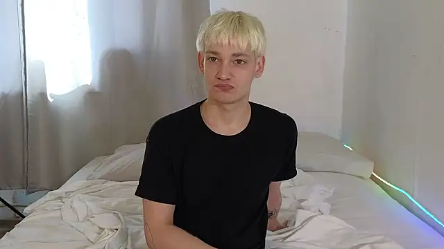 Julian wins online show from March 31, 2026, 3:19 am