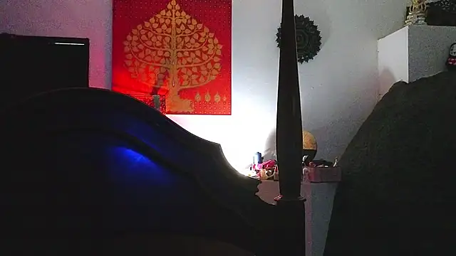 DemiDee online show from March 14, 2025, 9:35 am