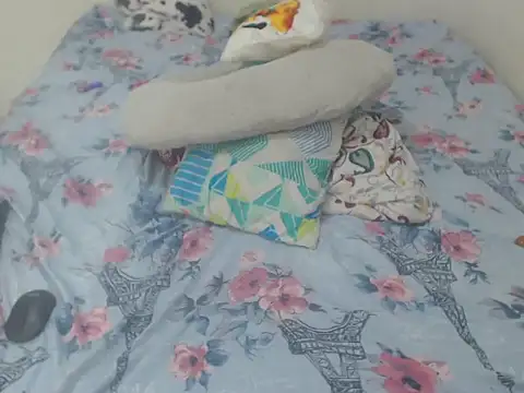 Snapshot of Girltattos chatting on February 12, 2026, 10:09 pm Girltattos online show from February 12, 2026, 10:09 pm