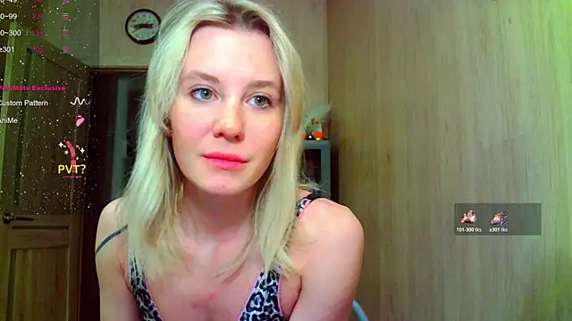 Snapshot of Caramel_piegirl chatting on April 19, 2026, 9:28 pm Caramel piegirl online show from April 19, 2026, 9:28 pm
