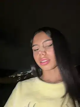 Laura-Khalifa online show from February 17, 2025, 5:58 am