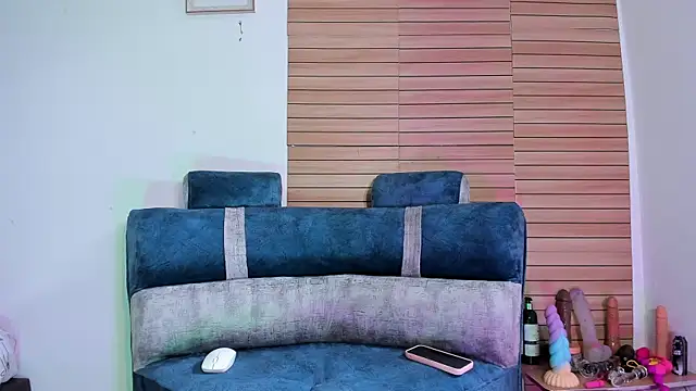 Abbiee 8 online show from November 5, 2025, 3:59 pm