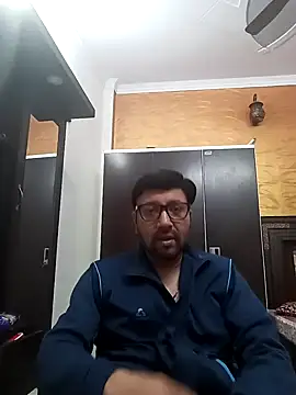 innocentboy1987 online show from February 25, 2025, 6:36 am