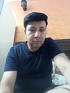 innocentboy1987 online show from May 16, 2026, 6:45 am