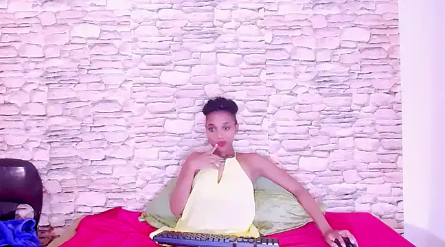 Snapshot of EbonyStarLite69 chatting on March 17, 2025, 12:04 pm EbonyStarLite69 online show from March 17, 2025, 12:04 pm