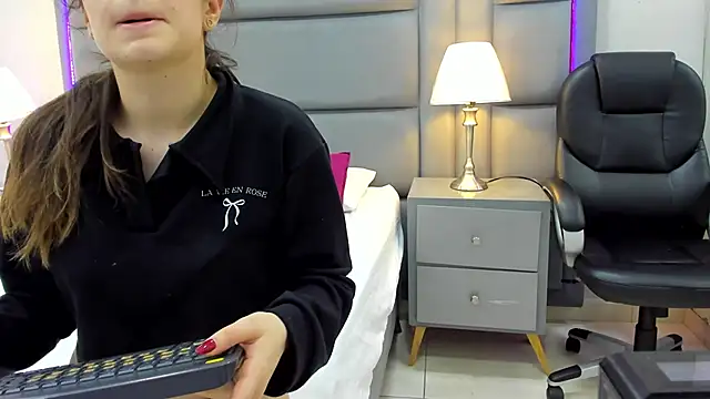 ArianaFranco online show from April 14, 2026, 2:38 am