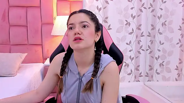 Snapshot of ArianaFranco chatting on September 24, 2025, 1:17 pm ArianaFranco online show from September 24, 2025, 1:17 pm