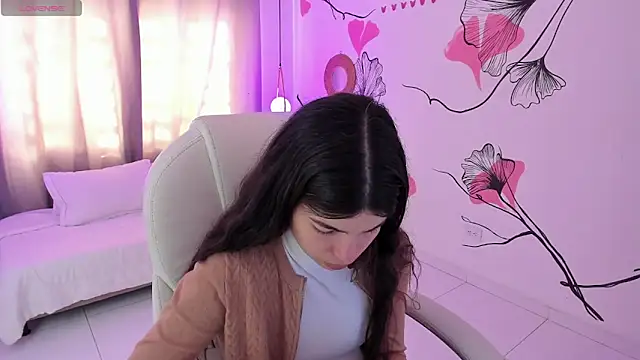Isabela Fiorelli online show from May 21, 2026, 1:41 pm