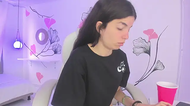 Isabela Fiorelli online show from February 28, 2025, 12:20 pm