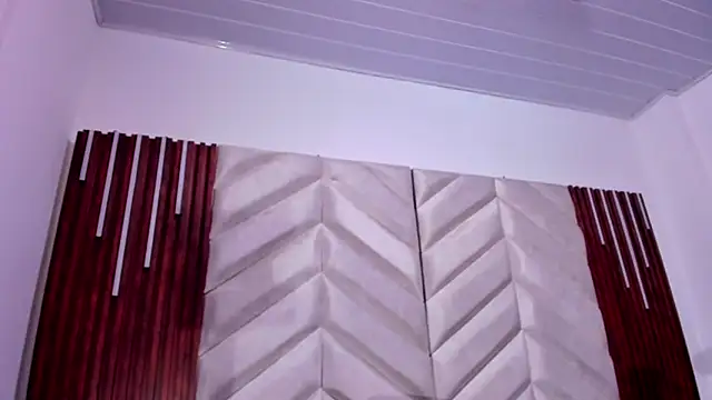 aprilvagner03 online show from September 21, 2025, 4:06 am