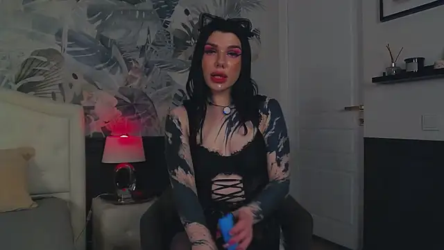 MaeveMoon online show from March 21, 2026, 6:12 pm