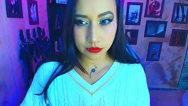 cherryy bombshelll online show from October 3, 2025, 4:19 pm