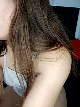 Ezella1 online show from November 1, 2025, 11:53 pm