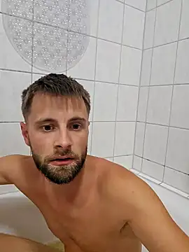 ademandjulia online show from September 22, 2025, 6:14 pm