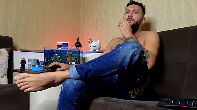 JamieNoxus online show from October 3, 2025, 8:27 am