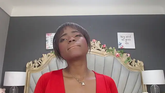 LindaBird online show from September 8, 2025, 7:46 pm