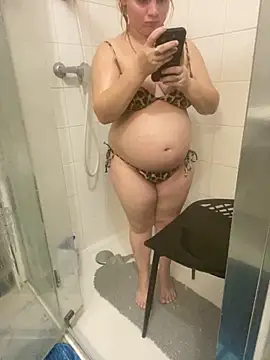 Princessemisse online show from December 22, 2025, 5:02 pm