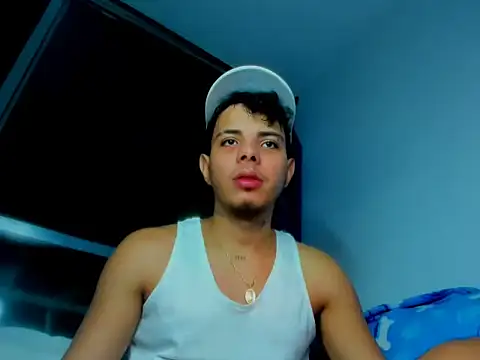 Snapshot of Alessandro_1610 chatting on September 24, 2025, 6:42 am Alessandro 1610 online show from September 24, 2025, 6:42 am