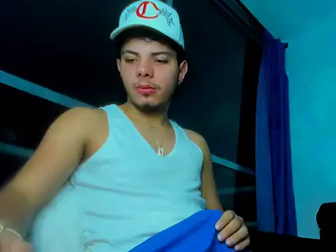 Snapshot of Alessandro_1610 chatting on October 4, 2025, 5:53 am Alessandro 1610 online show from October 4, 2025, 5:53 am