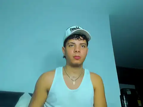 Snapshot of Alessandro_1610 chatting on September 15, 2025, 2:34 am Alessandro 1610 online show from September 15, 2025, 2:34 am