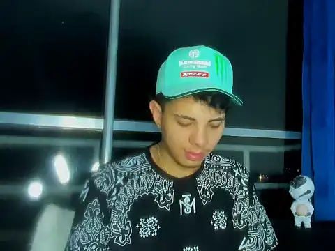 Snapshot of Alessandro_1610 chatting on September 21, 2025, 4:17 am Alessandro 1610 online show from September 21, 2025, 4:17 am