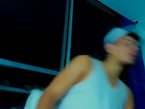 Snapshot of Alessandro_1610 chatting on October 3, 2025, 5:31 am Alessandro 1610 online show from October 3, 2025, 5:31 am