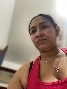 Carola-Ross online show from February 16, 2026, 9:34 pm