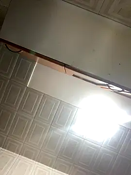 Carola-Ross online show from September 19, 2025, 6:01 pm