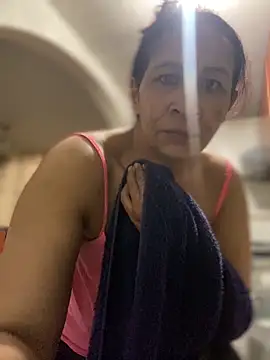 Carola-Ross online show from March 23, 2026, 3:01 pm