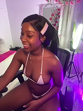 Snapshot of blackgril12 chatting on February 13, 2026, 10:32 pm blackgril12 online show from February 13, 2026, 10:32 pm